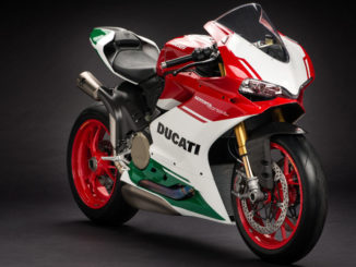 Studioaufnahme einer Ducati 1299 Panigale R Final Edition von 2017.