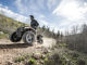 Geländefahrt eines ATV Polaris Sportsman XP 1000.