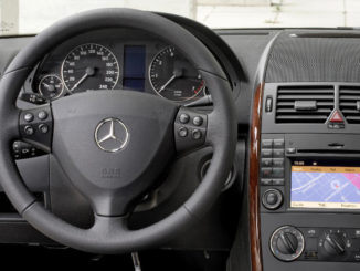 Mercedes-Benz A 170 ELEGANCE der Baureihe 169 (seit 2004), Cockpit, Foto nach der Modellpflege aus dem Jahr 2008.