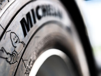 Großaufnahme eines Lkw-Reifens von Michelin von 2025.