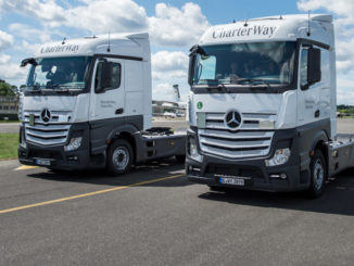 CharterWay unterstützt Aktion „Lkw und toter Winkel“ mit zwei Mercedes-Benz Actros 1845 mit Active Brake Assist 4