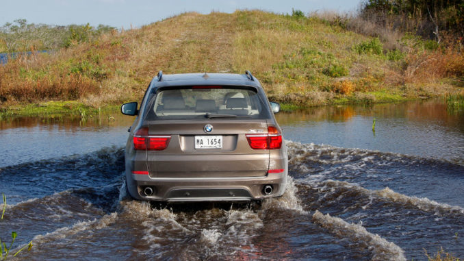 BMW X5 xDrive35i – On Location Miami (04/2010)