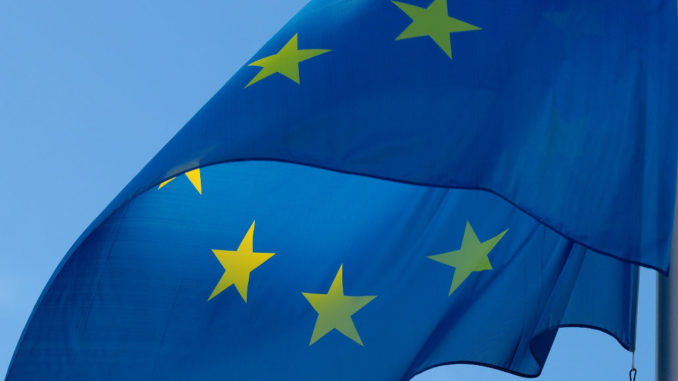 fahne europa flagge eu europäisch wehen blau