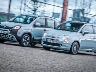 Fiat 500 und Fiat Panda Hybrid Launch Edition in türkis, aufgenommen 2020