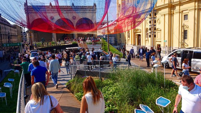 Messestand der Daimler Ag auf der IAA 2021 auf dem Münchner Odeonsplatz.