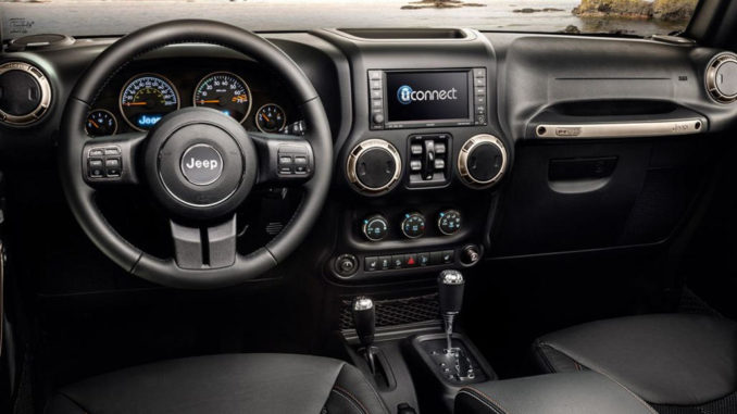 Cockpit des Jeep Wrangler Unlimited "75th Anniversary"