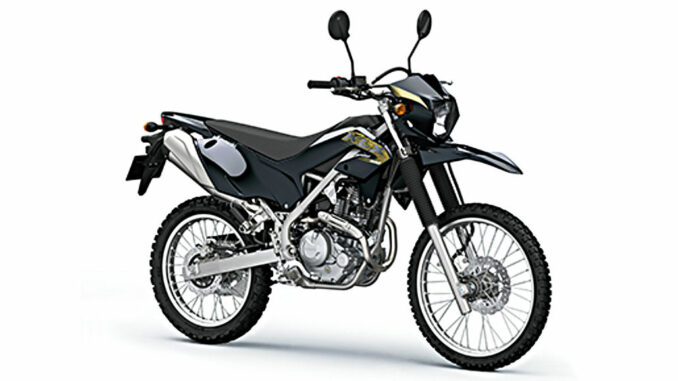 Studioaufnahme einer Kawasaki KLX230ALF