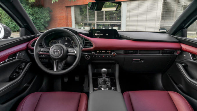 Mazda3 Skyactiv-X, 2019, Machine Grey, Interior