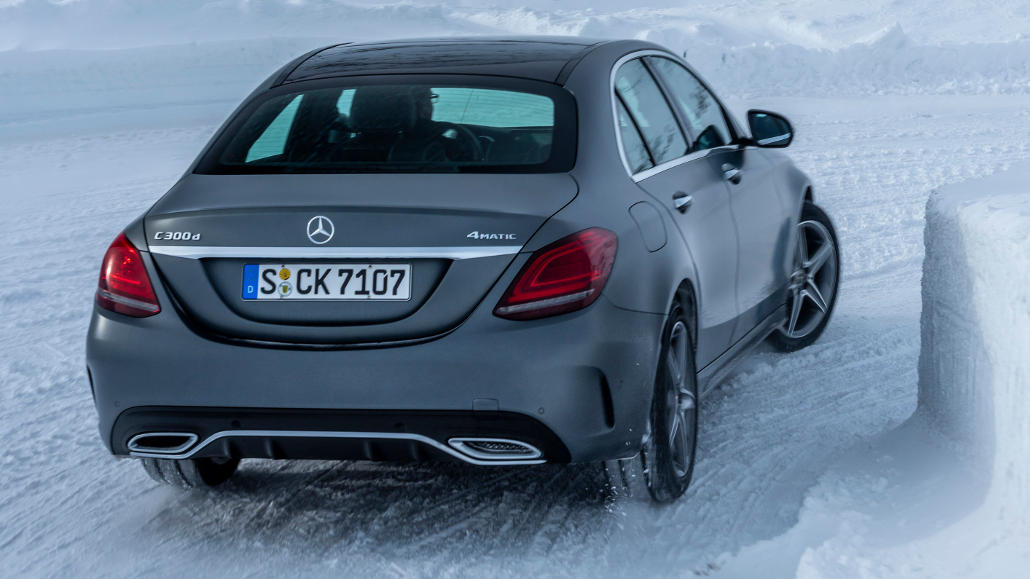 Mercedes Ruckrufe Lenkungs Und Getriebeprobleme Kfz Rueckrufe De