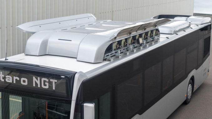Daimler Buses Vorschau Busworld Kortrijk 2015: Mercedes-Benz Citaro NGT, Dachtanks für Erdgas