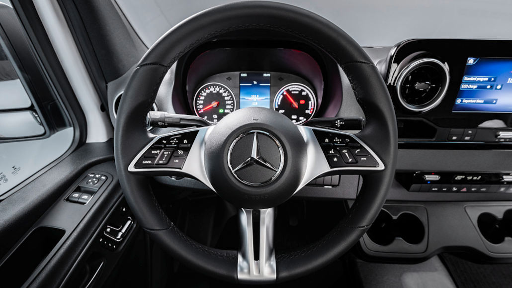 Cockpit eines Mercedes-Benz eSprinter von 2022.