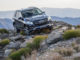 Mercedes-Benz GLE 250 d, Exterieur: Cavansitblau Metallic steht im felsigen Gelände