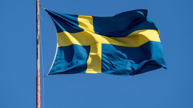 fahne flagge schweden flattern wind himmel wehen